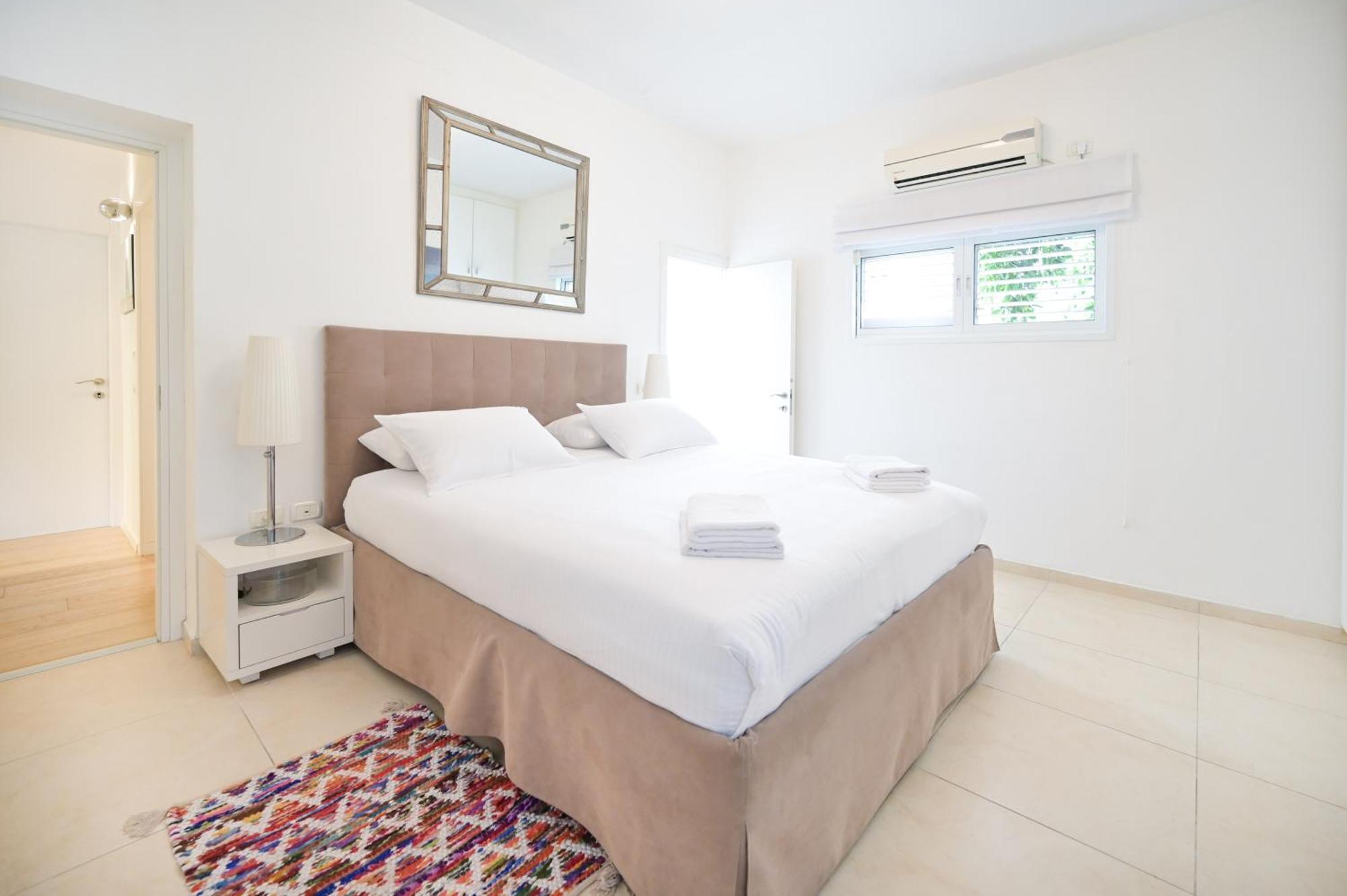 Sea&sun 2br Close Gordon By Holyguest